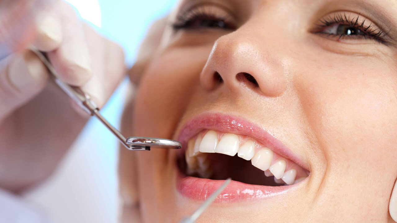 Ból zęba – co może oznaczać i kiedy udać się do dentysty?